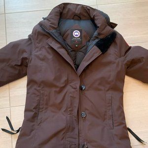 Women's Canada Goose Parka - Size medium